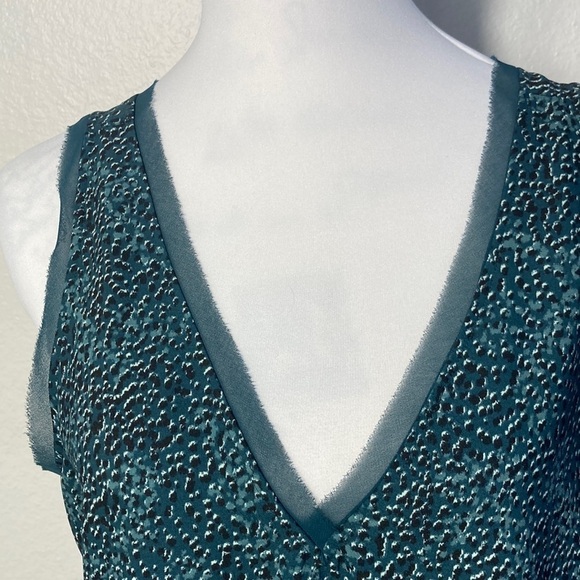 Chelsea28 V-Neck Tank Top from Nordstrom Women's Size 8 - Picture 2 of 5